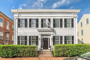 Essex Street Inn & Suites, Ascend Hotel Collection