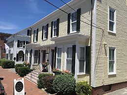 Essex Street Inn & Suites, Ascend Hotel Collection