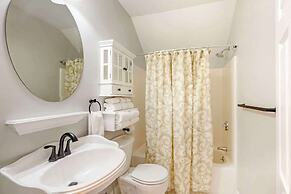 Essex Street Inn & Suites, Ascend Hotel Collection