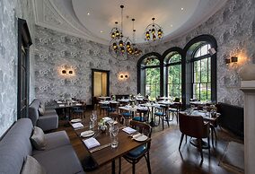 The Churchill Hotel