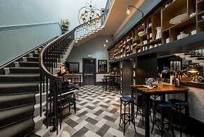 The Churchill Hotel
