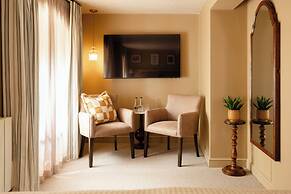 The Churchill Hotel