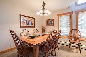 Saddle Creek Townhomes by Pioneer Ridge Management