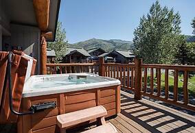 Saddle Creek Townhomes by Pioneer Ridge Management