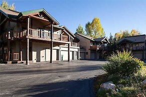 Saddle Creek Townhomes by Pioneer Ridge Management