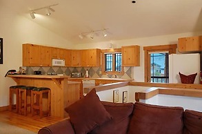 Saddle Creek Townhomes by Pioneer Ridge Management