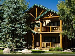 Saddle Creek Townhomes by Pioneer Ridge Management