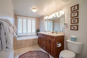 Scandinavian Lodge And Condominiums by Pioneer Ridge Mgmt