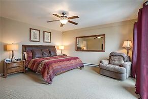 Scandinavian Lodge And Condominiums by Pioneer Ridge Mgmt