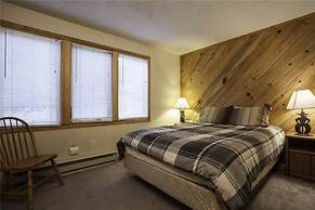 Scandinavian Lodge And Condominiums by Pioneer Ridge Mgmt