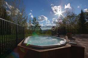 Scandinavian Lodge And Condominiums by Pioneer Ridge Mgmt