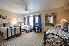 Scandinavian Lodge And Condominiums by Pioneer Ridge Mgmt