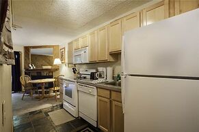 Scandinavian Lodge And Condominiums by Pioneer Ridge Mgmt