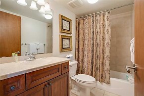 Scandinavian Lodge And Condominiums by Pioneer Ridge Mgmt