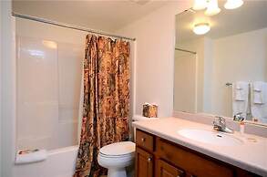 Scandinavian Lodge And Condominiums by Pioneer Ridge Mgmt