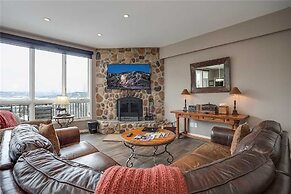 Scandinavian Lodge And Condominiums by Pioneer Ridge Mgmt