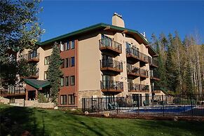 Scandinavian Lodge And Condominiums by Pioneer Ridge Mgmt