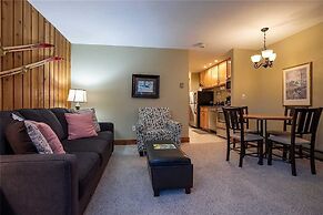 Scandinavian Lodge And Condominiums by Pioneer Ridge Mgmt