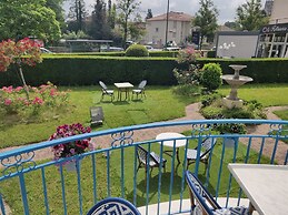 CITHOTEL LOGIS DE BROU