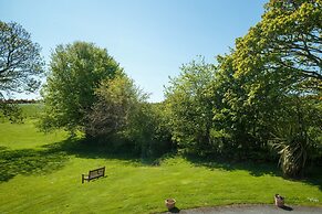 Torrs Warren Country House Hotel