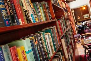 Torrs Warren Country House Hotel