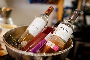 Torrs Warren Country House Hotel