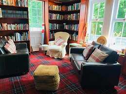 Torrs Warren Country House Hotel