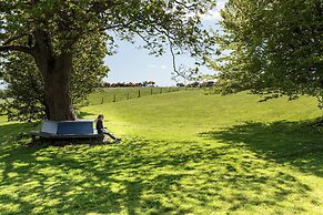 Torrs Warren Country House Hotel