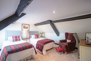 Torrs Warren Country House Hotel