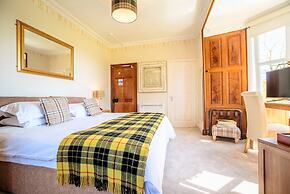 Torrs Warren Country House Hotel