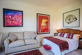 Torrs Warren Country House Hotel