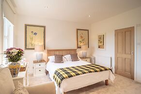 Torrs Warren Country House Hotel