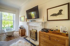 Torrs Warren Country House Hotel