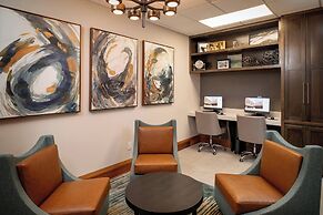 Delta Hotels by Marriott Huntington Mall