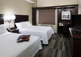 Hampton Inn & Suites Omaha-Downtown