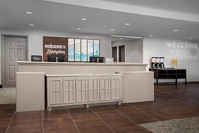 Hampton Inn & Suites Omaha-Downtown