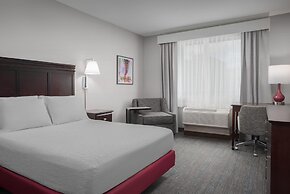 Hampton Inn & Suites Omaha-Downtown