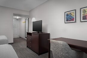 Hampton Inn & Suites Omaha-Downtown