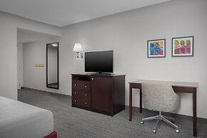 Hampton Inn & Suites Omaha-Downtown
