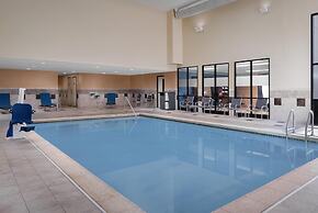 Hampton Inn & Suites Omaha-Downtown