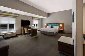 Hampton Inn & Suites Fredericksburg-at Celebrate Virginia