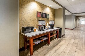 Hampton Inn & Suites Fredericksburg-at Celebrate Virginia