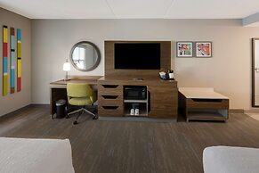 Hampton Inn & Suites Fredericksburg-at Celebrate Virginia