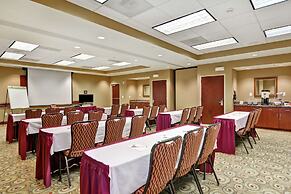 Hampton Inn & Suites Fredericksburg-at Celebrate Virginia