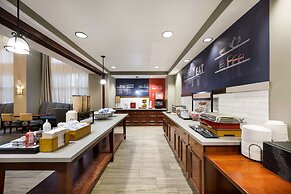 Hampton Inn & Suites Fredericksburg-at Celebrate Virginia