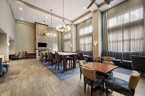 Hampton Inn & Suites Fredericksburg-at Celebrate Virginia