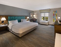 Hampton Inn & Suites Fredericksburg-at Celebrate Virginia