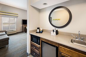 Hampton Inn & Suites Fredericksburg-at Celebrate Virginia