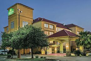 La Quinta Inn & Suites by Wyndham San Antonio N Stone Oak