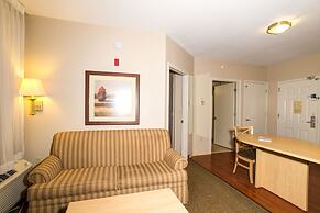 Candlewood Suites Ft Myers I-75, an IHG Hotel